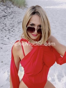 Ads Candy Nympho Hot GirlfriendLove